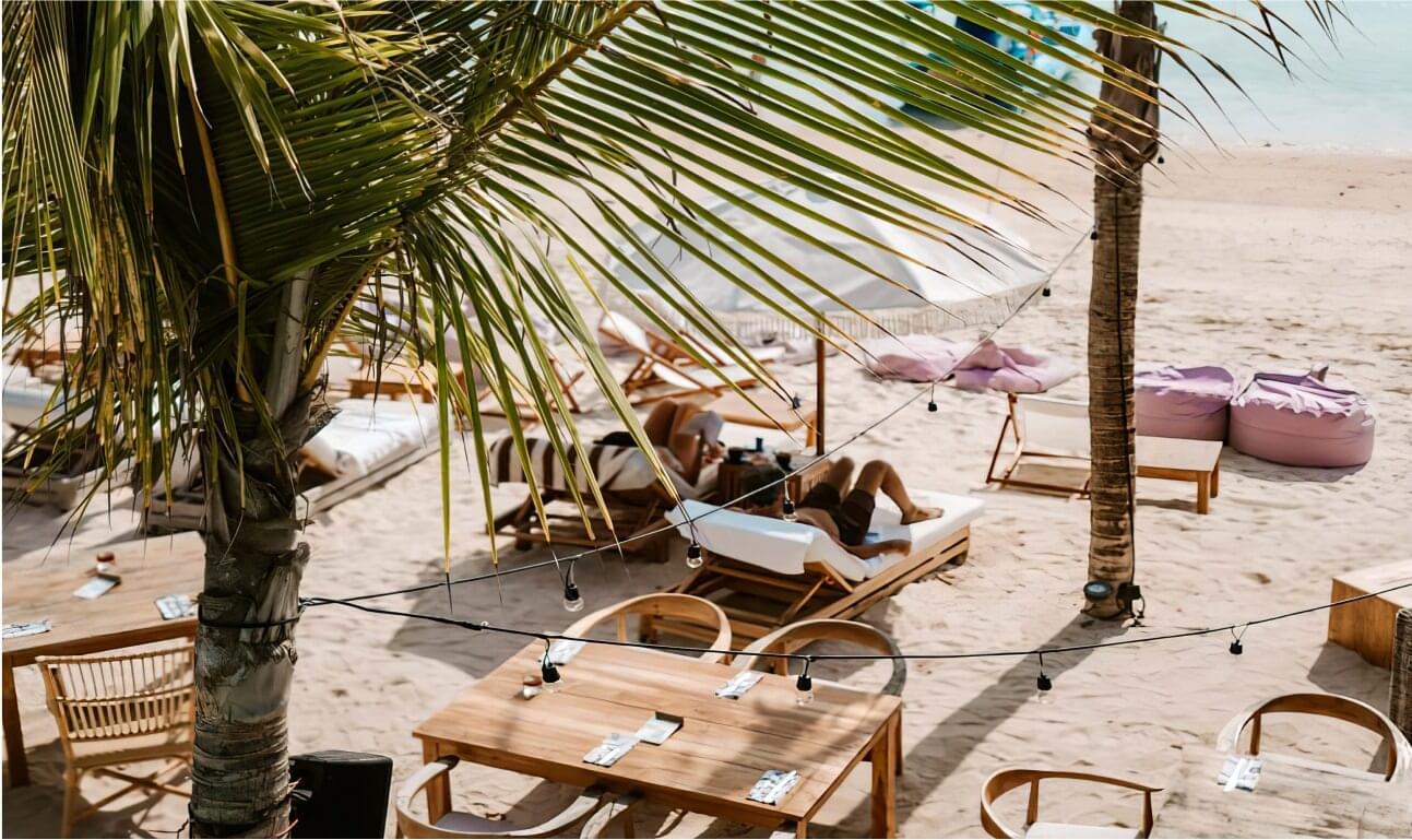 Magnum Resort Sanur — ambiance en bord de mer au coucher du soleil